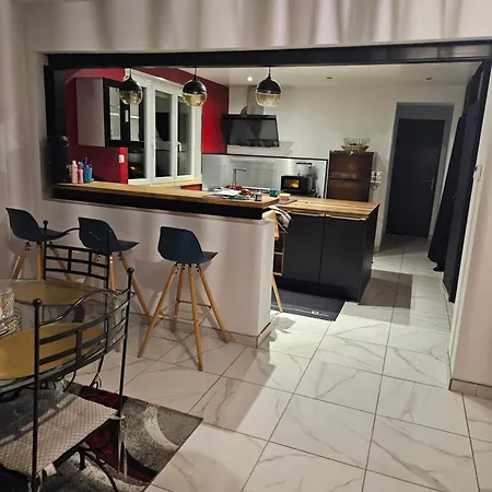 Chez L Habitante Bed & Breakfast